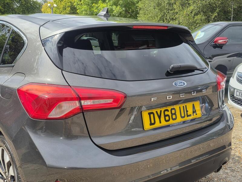 Ford Focus view 7