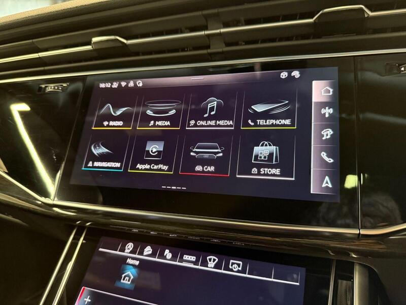 Audi SQ7 view 70