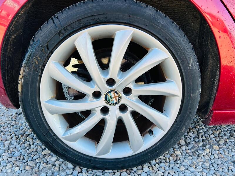 Alfa Romeo Giulietta view 2