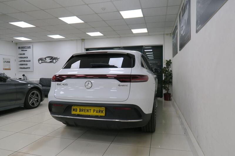 Mercedes-Benz Mercedes-Benz EQC view 2