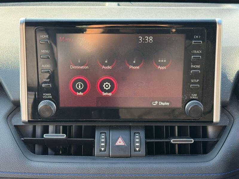 Toyota Rav4 view 4