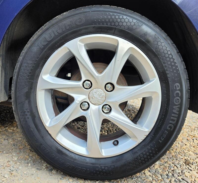 Peugeot 208 1.2 VTi Active Euro 5 3dr thumbnail 14
