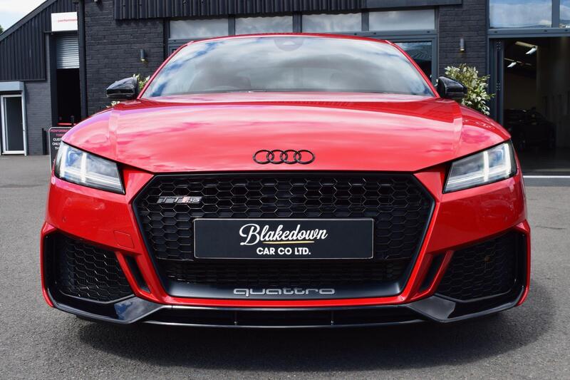 Audi Audi TT RS view 2