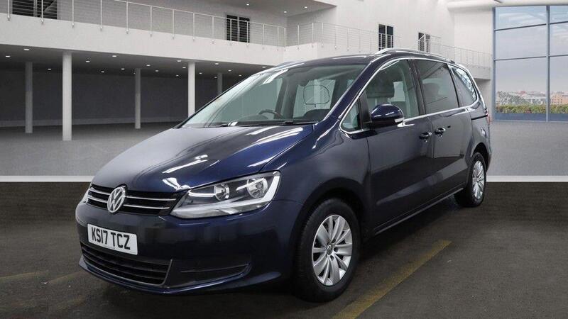 Volkswagen Sharan view 3