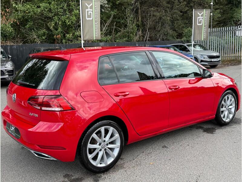 Volkswagen Golf view 6