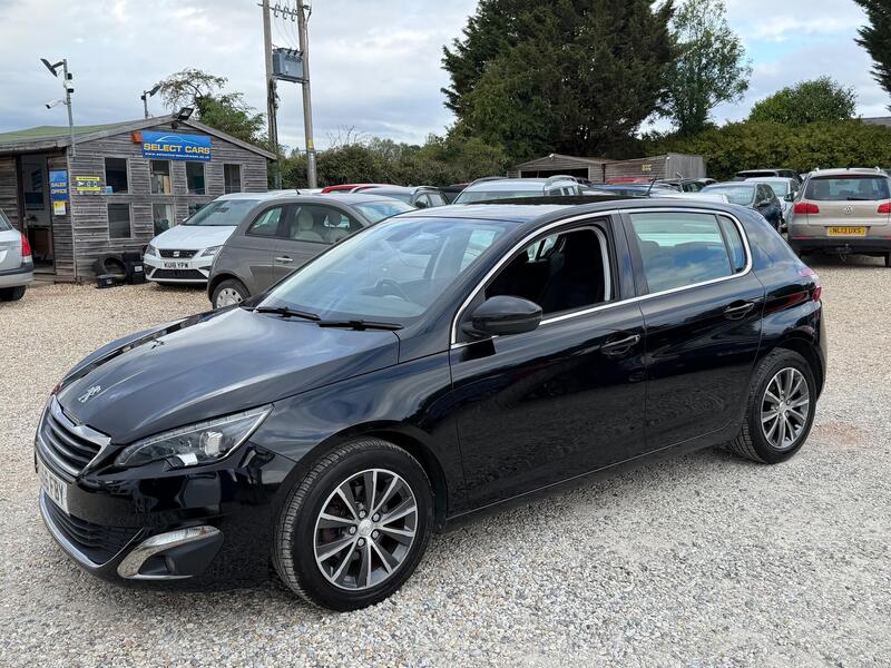 Peugeot 308 view 5