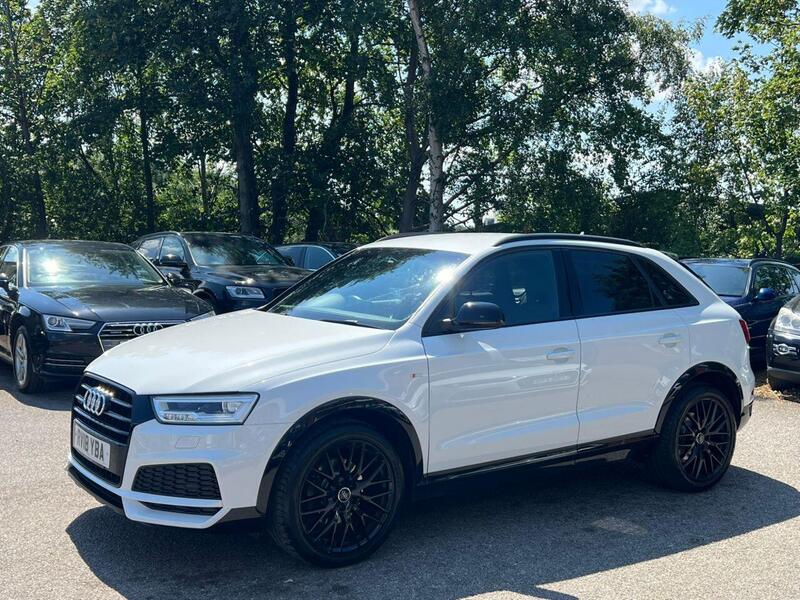 Audi Audi Q3 view 2