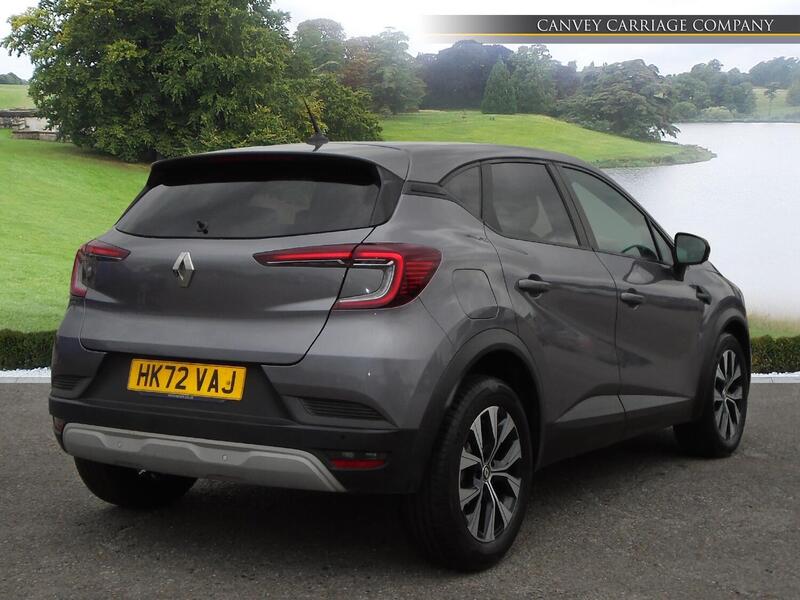 Renault Captur view 3