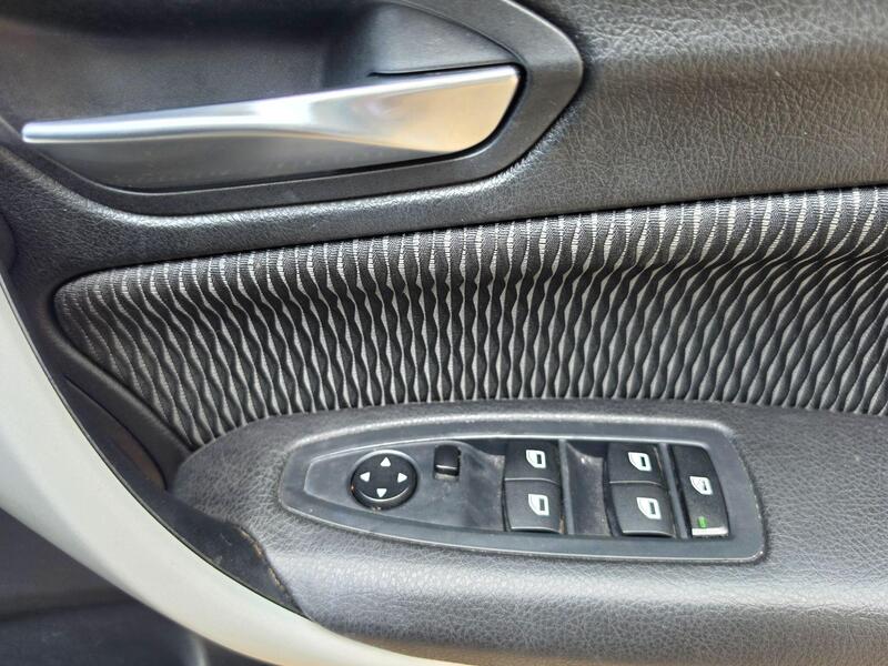 BMW 1 Series 1.6 116i SE Auto Euro 5 (s/s) 5dr thumbnail 21