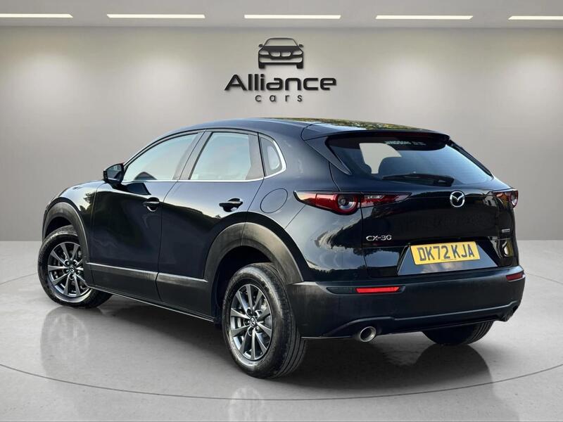 Mazda CX-30 view 3