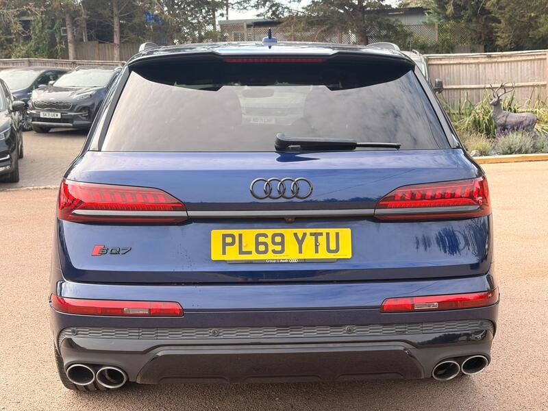 Audi Audi SQ7 view 7