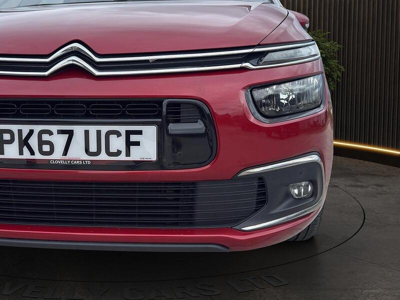 Citroen Grand C4 Picasso view 3