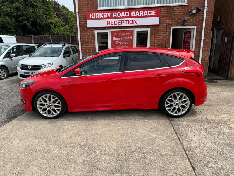 Ford Focus view 4