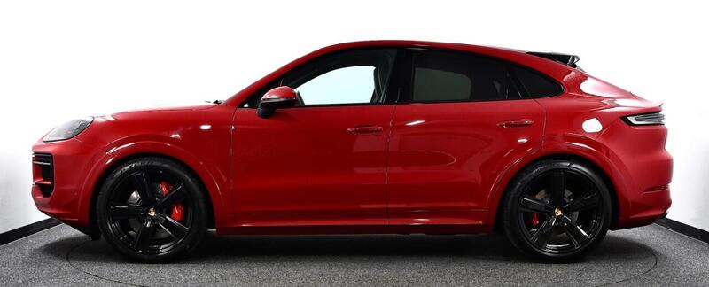 Porsche Cayenne view 4