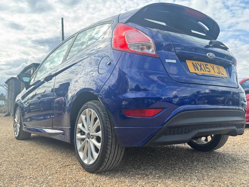 Ford Fiesta view 4