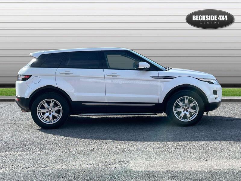 Land Rover Range Rover Evoque view 2
