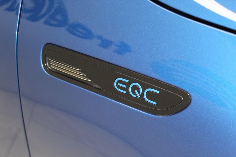 2022 Mercedes-Benz EQC in Blue — image 17 of 100