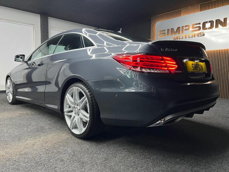 Mercedes-Benz E Class view 5