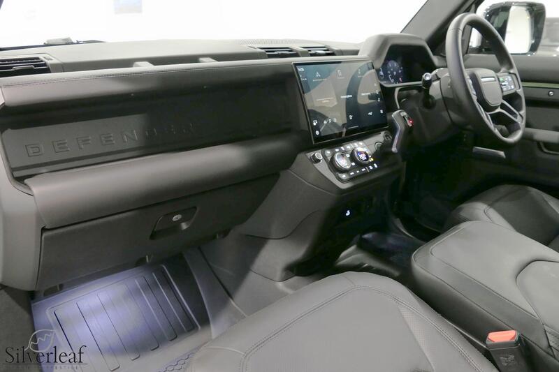 Land Rover Defender view 6