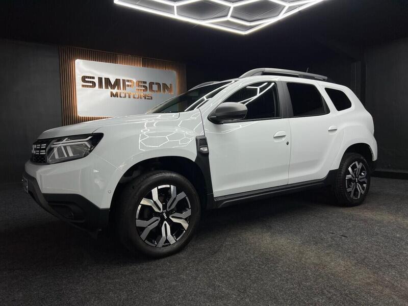 Dacia Duster view 3