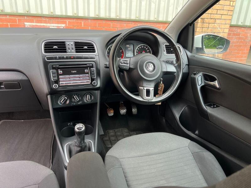 Volkswagen Polo view 16