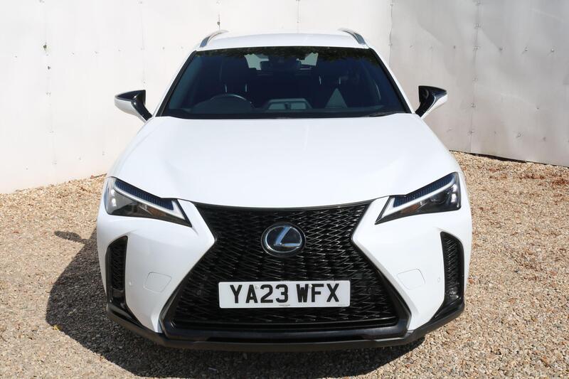 Lexus Ux view 4