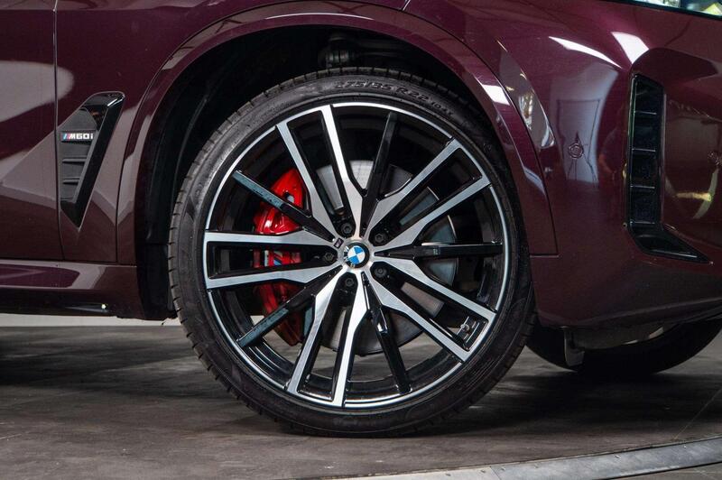 BMW X5 BMW X5 view 4