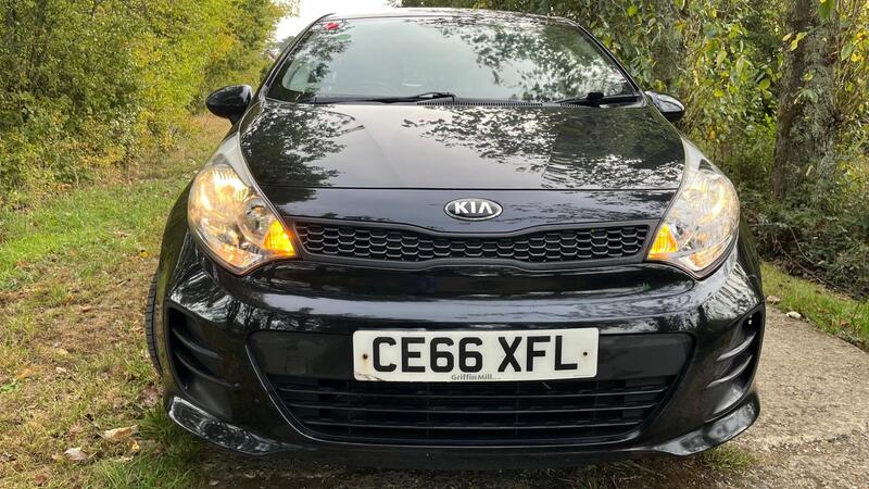 2016 Kia Rio — photo 12