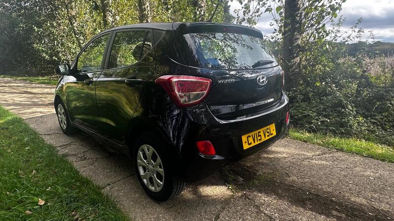 2015 Hyundai i10 — photo 4