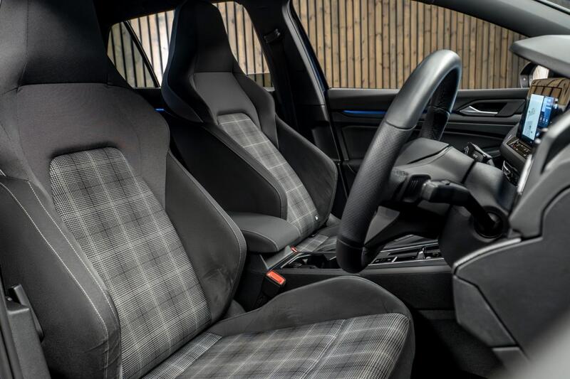 Volkswagen Golf view 2
