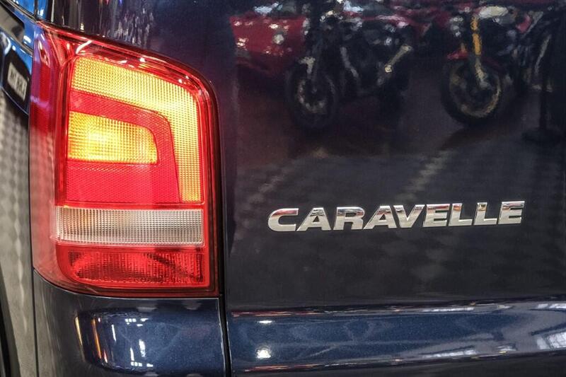 Volkswagen Caravelle view 31
