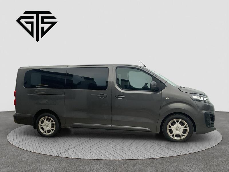 Citroen Spacetourer view 2