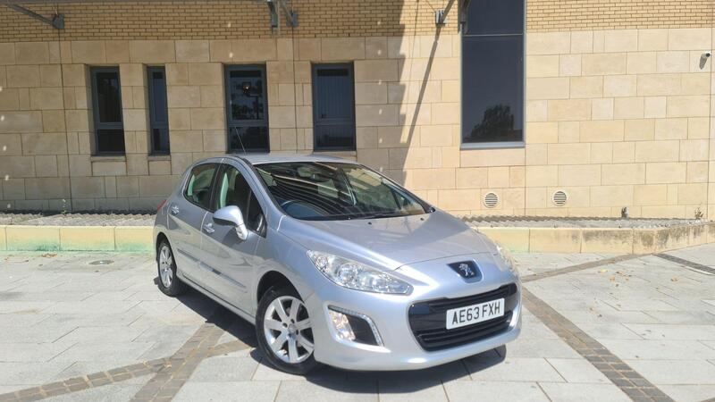 Peugeot 308 view 5