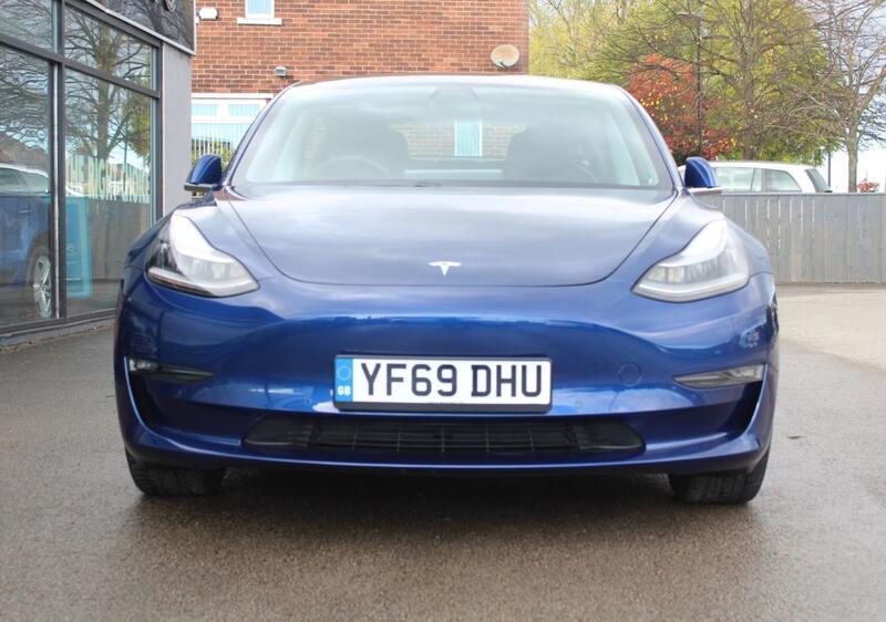 Tesla Model 3 view 3