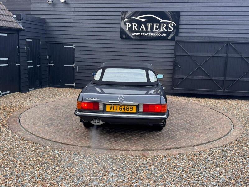 Mercedes-Benz 450 view 3