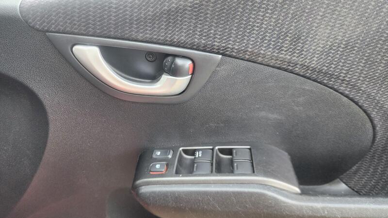 2015 Honda Jazz — photo 47