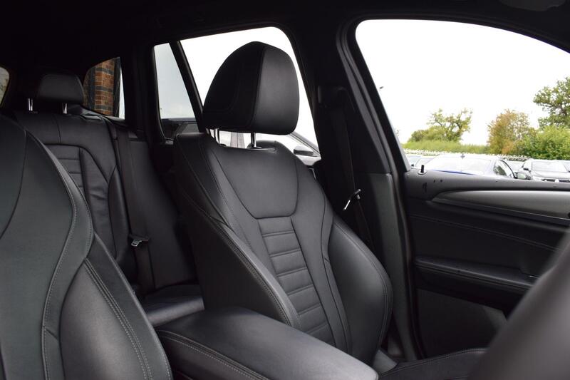 BMW X3 view 5