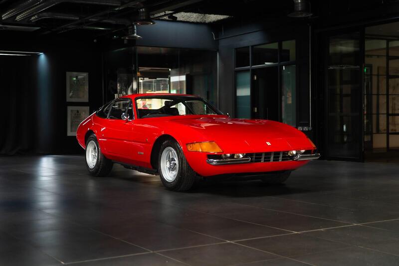 Ferrari Daytona view 2