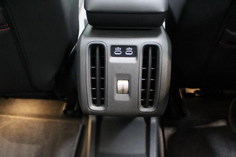 2024 MINI Electric Countryman in White — image 28 of 90