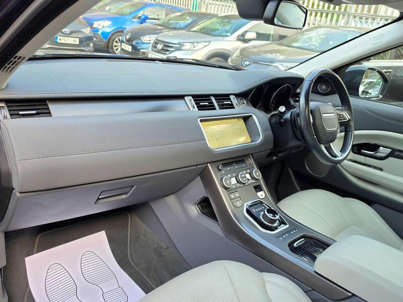 Land Rover Range Rover Evoque 2.0 Si4 HSE Dynamic Auto 4WD Euro 6 (s/s) 5dr thumbnail 28