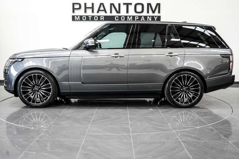 Land Rover Range Rover view 3