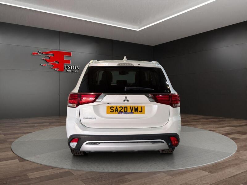 Mitsubishi Outlander view 6