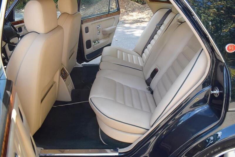 Bentley Turbo R view 5