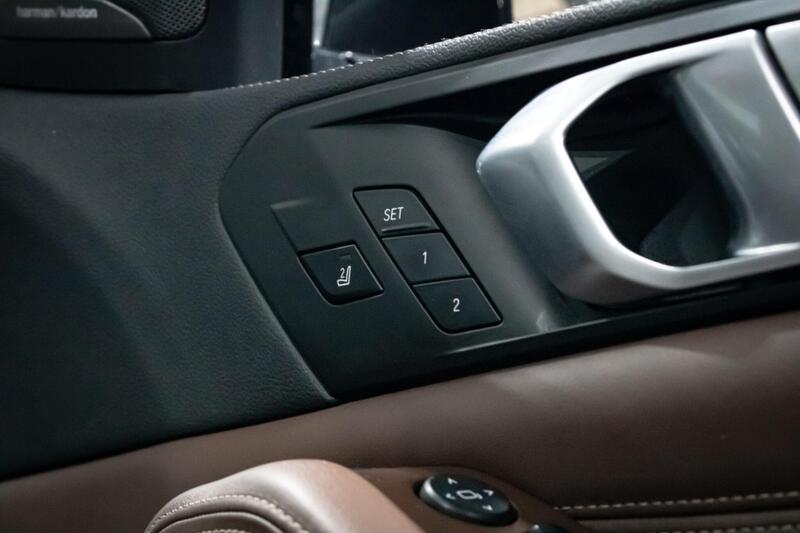 BMW X5 view 16
