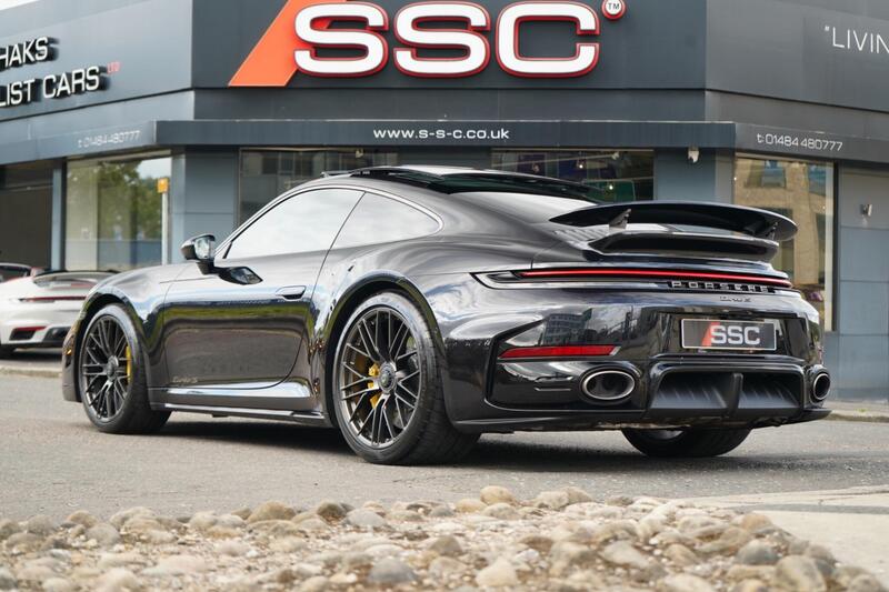 Porsche 911 view 2