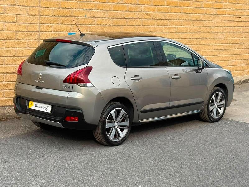 Peugeot 3008 view 3