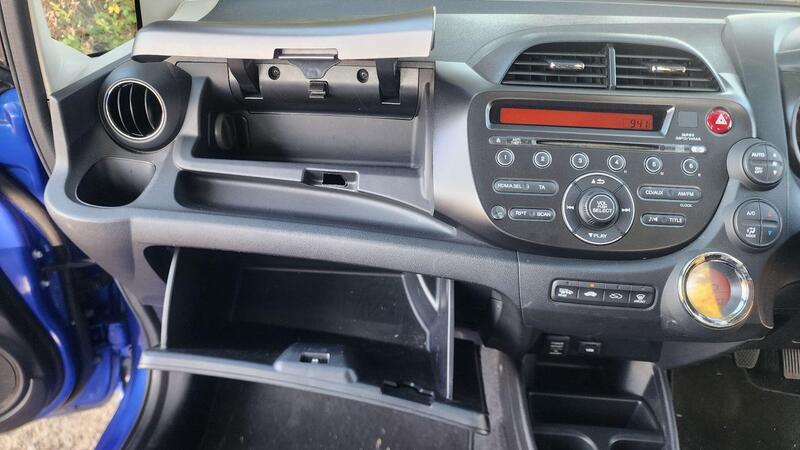 2012 Honda Jazz — photo 40
