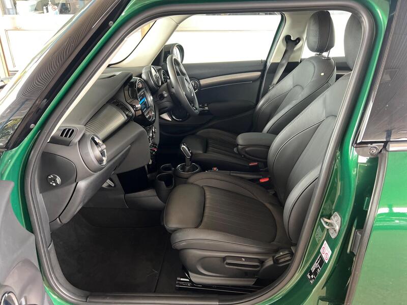 MINI Hatch view 5