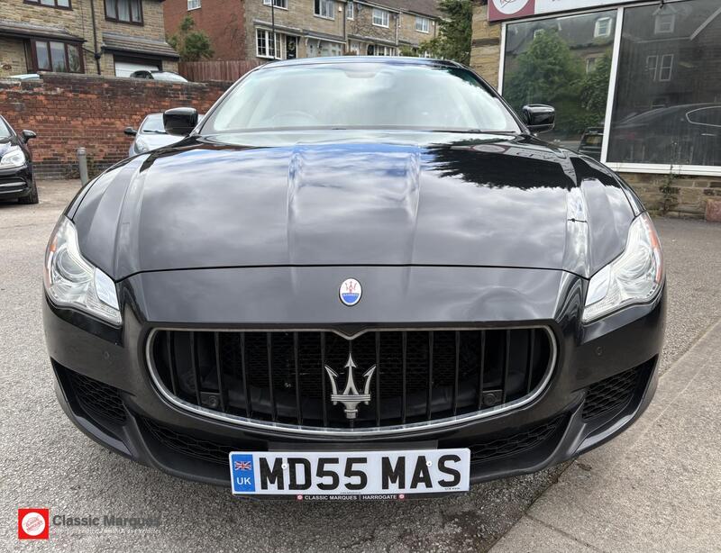 Maserati Quattroporte view 5