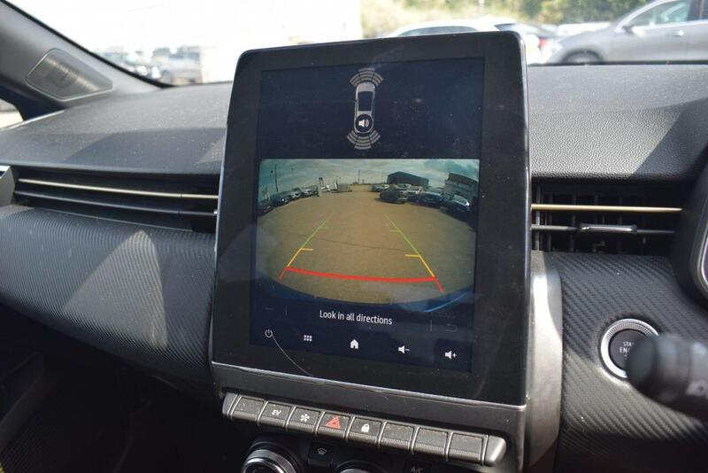 Renault Clio view 4